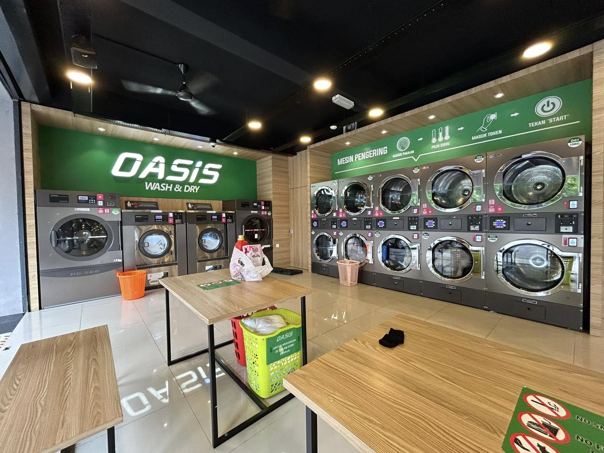 Oasis Wash & Dry Bangi Perdana showroom outlet.
